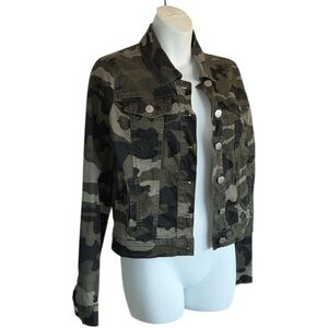 JOU JOU Women's Denim Jacket, Green/Black Camouflage, Classic Trucker Styling. M